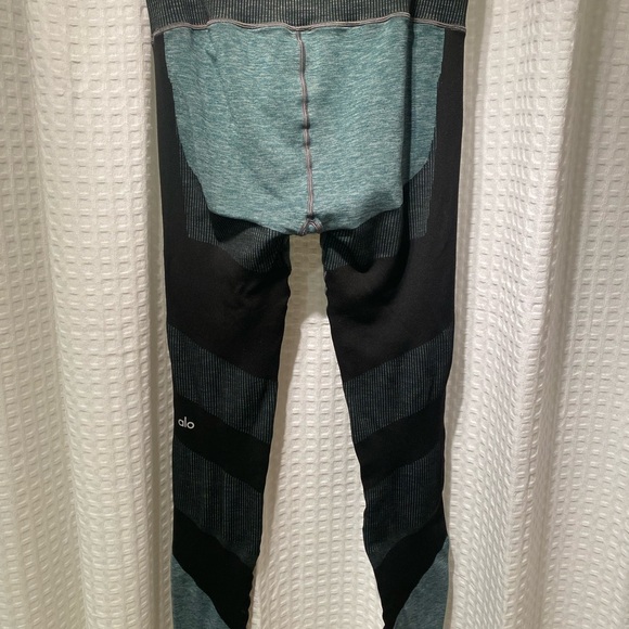 ALO Yoga High-waist legging L - Picture 9 of 9